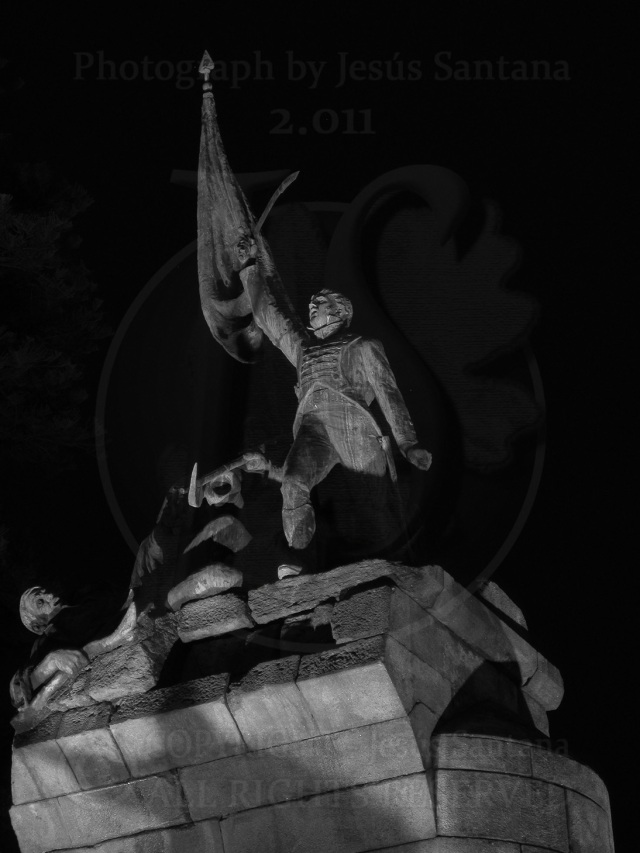 Monumento a los héroes de Pontesampaio, que hicieron frente a los franceses en la Guerra de la Independencia.
